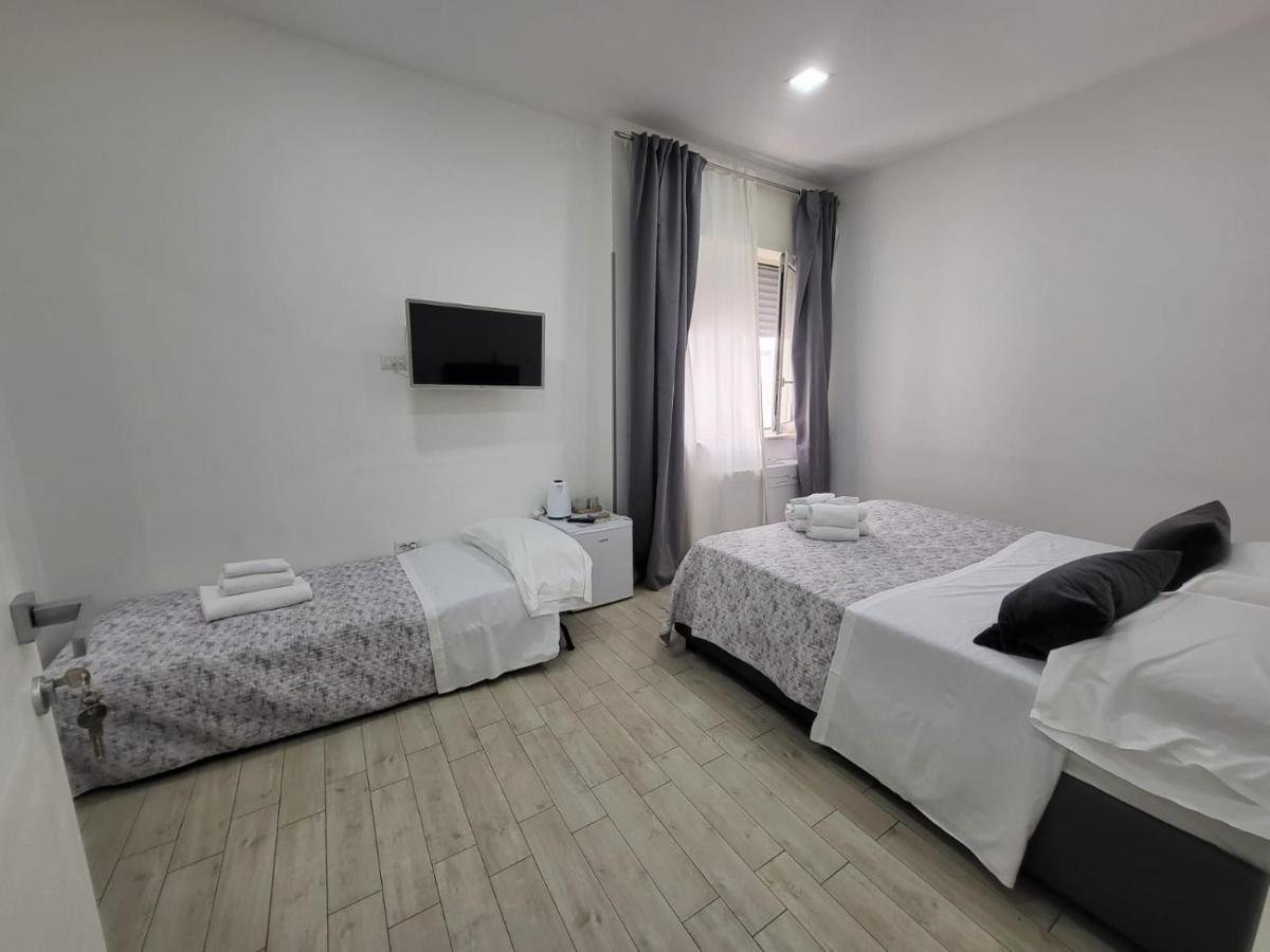 New Era Rooms Nápoly Kültér fotó