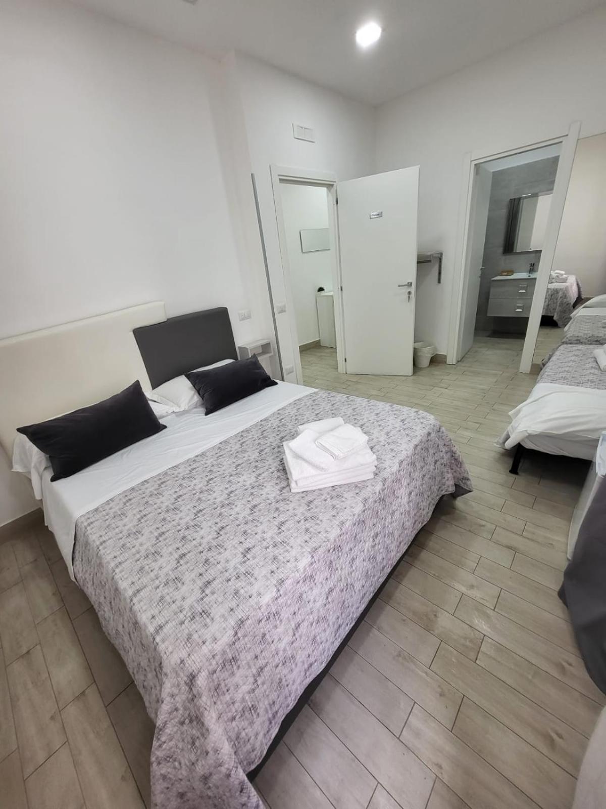 New Era Rooms Nápoly Szoba fotó